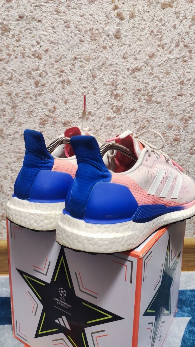 Кросівки жіночі_Adidas (art.EE4335)