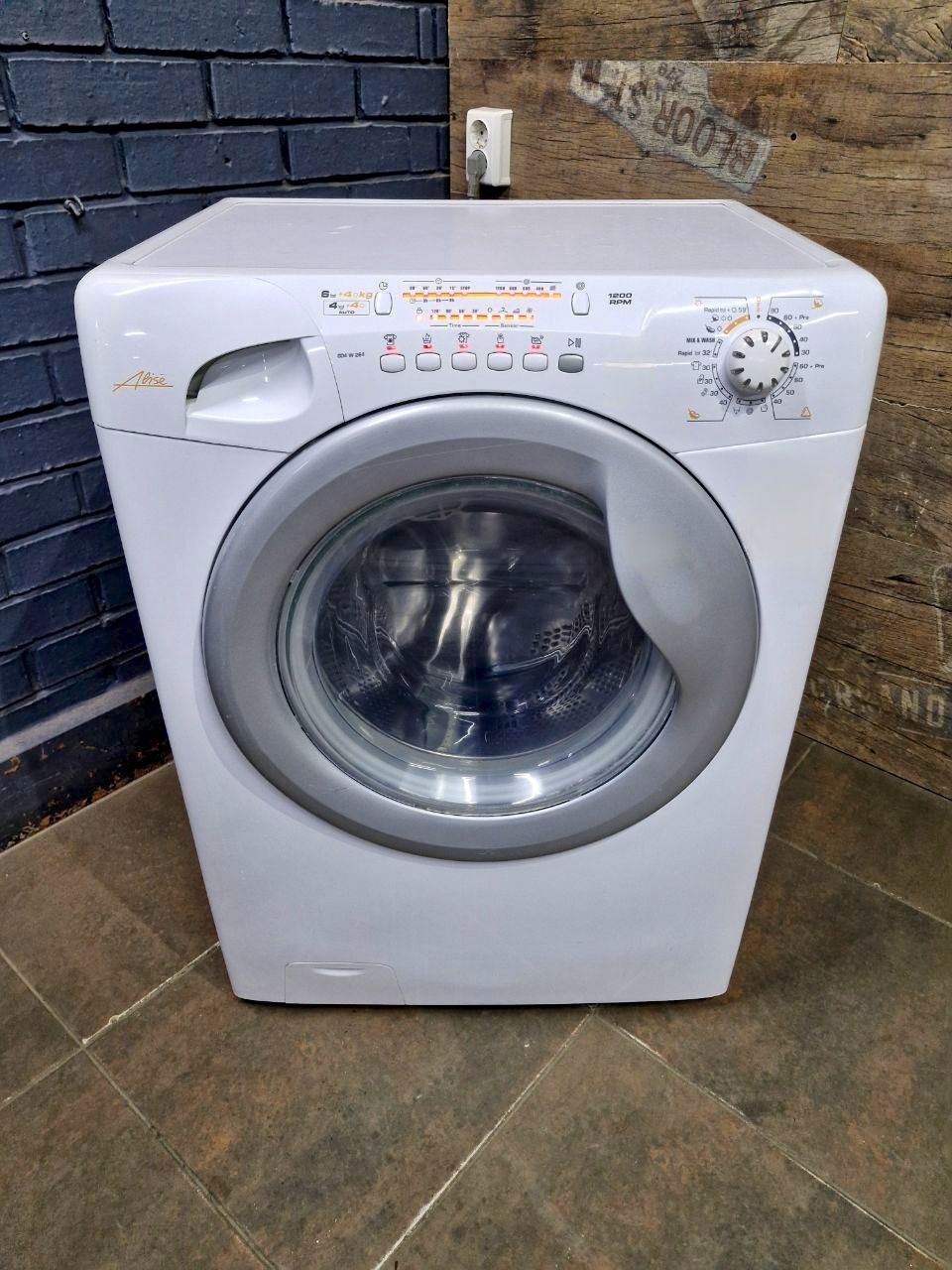 Прально сушильна машина Siemens WD14H420EU доставка, гарантія, вибір