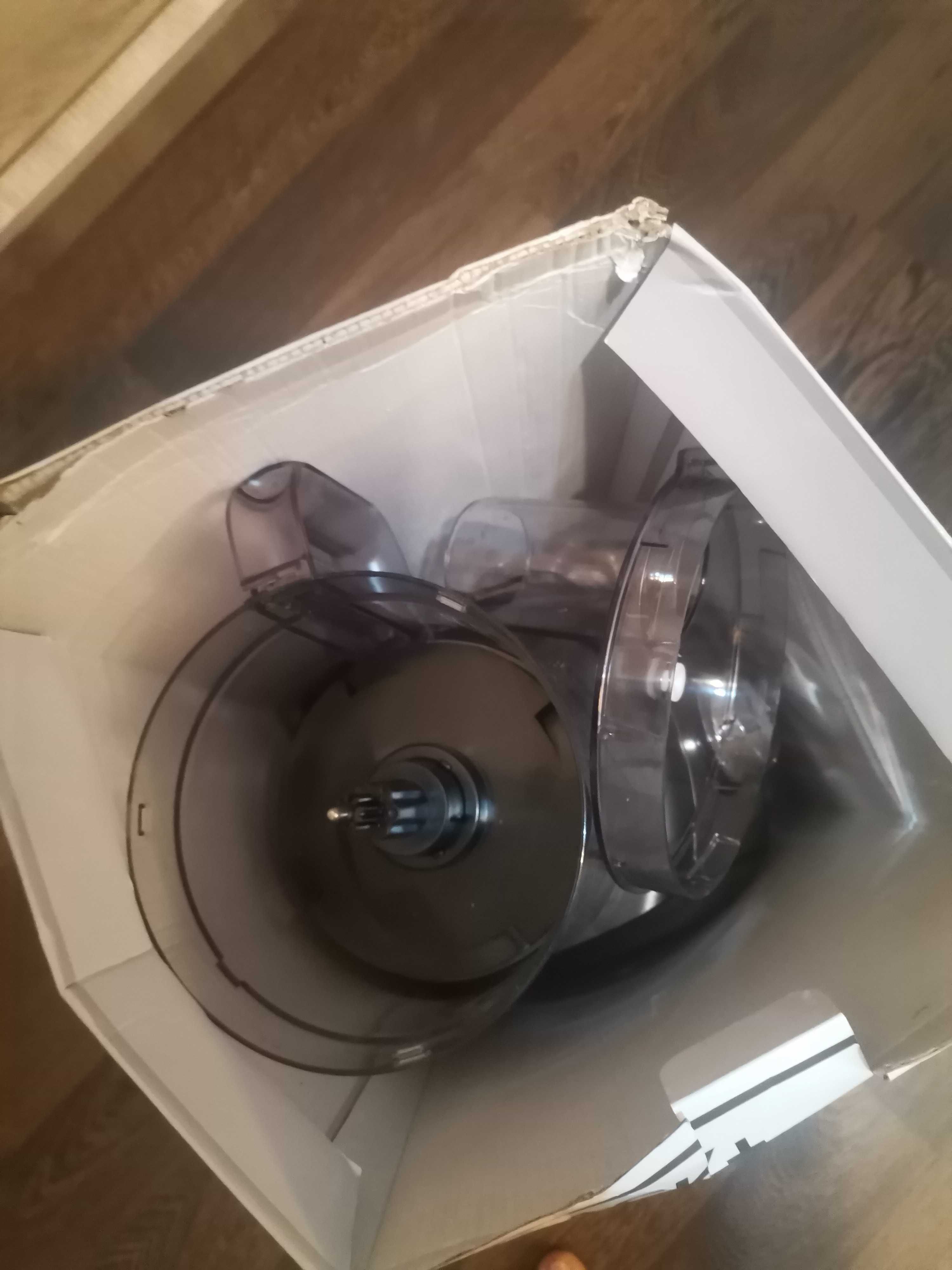 Robot kuchenny nowy