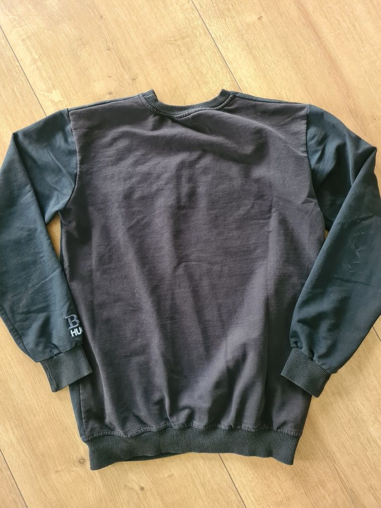 Bluza Hugo Boss r.M Czarna z wyszywanym logo
