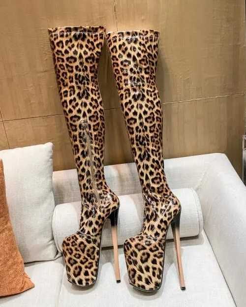 Kozaki na wysokim obcasie 19 cm panterka