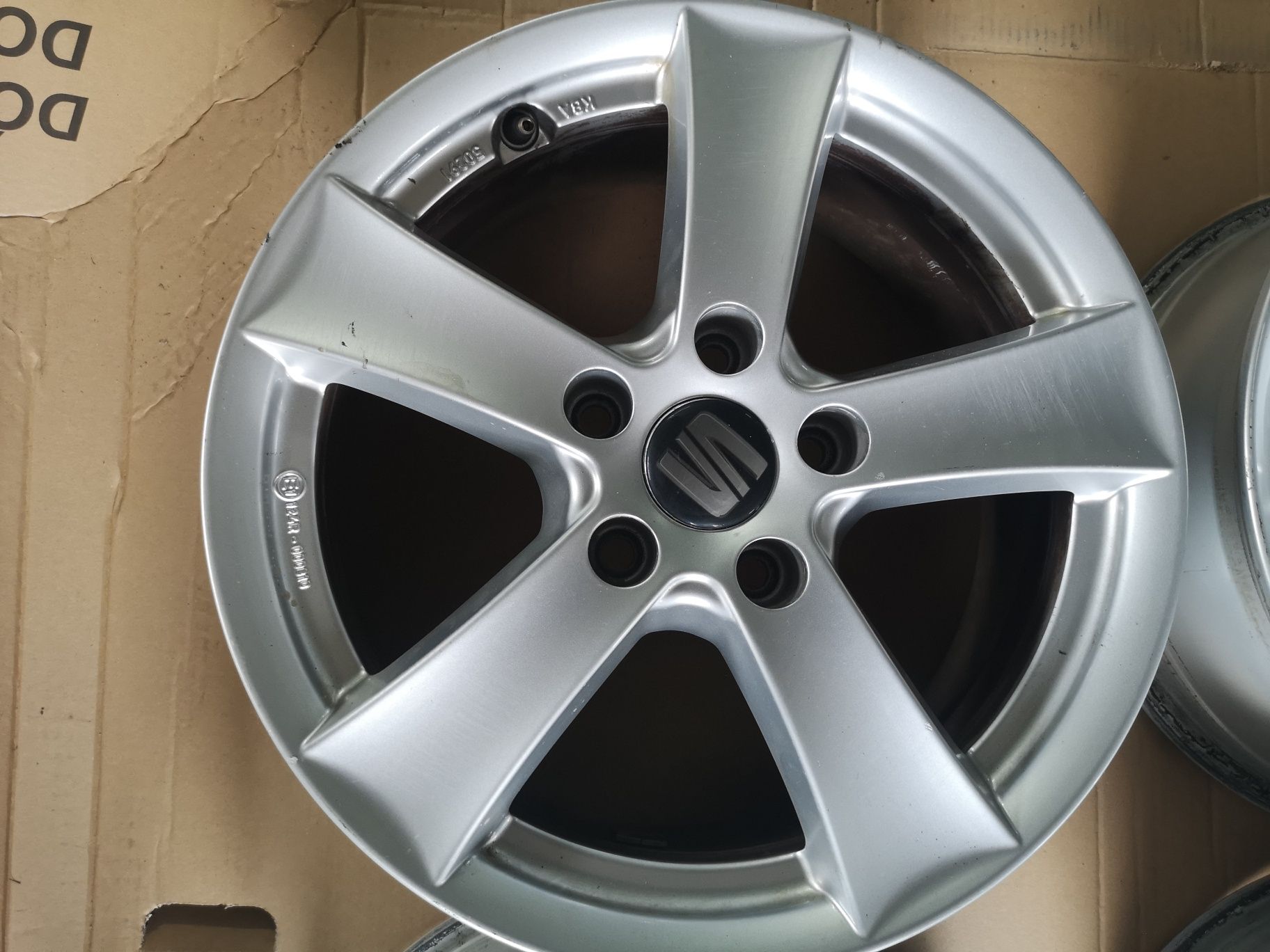 Piekne Alufelgi 5x112 R16 alutec  - 4szt