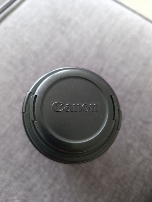 Objektyw Cannon EF 100-200 mm uszkodzony