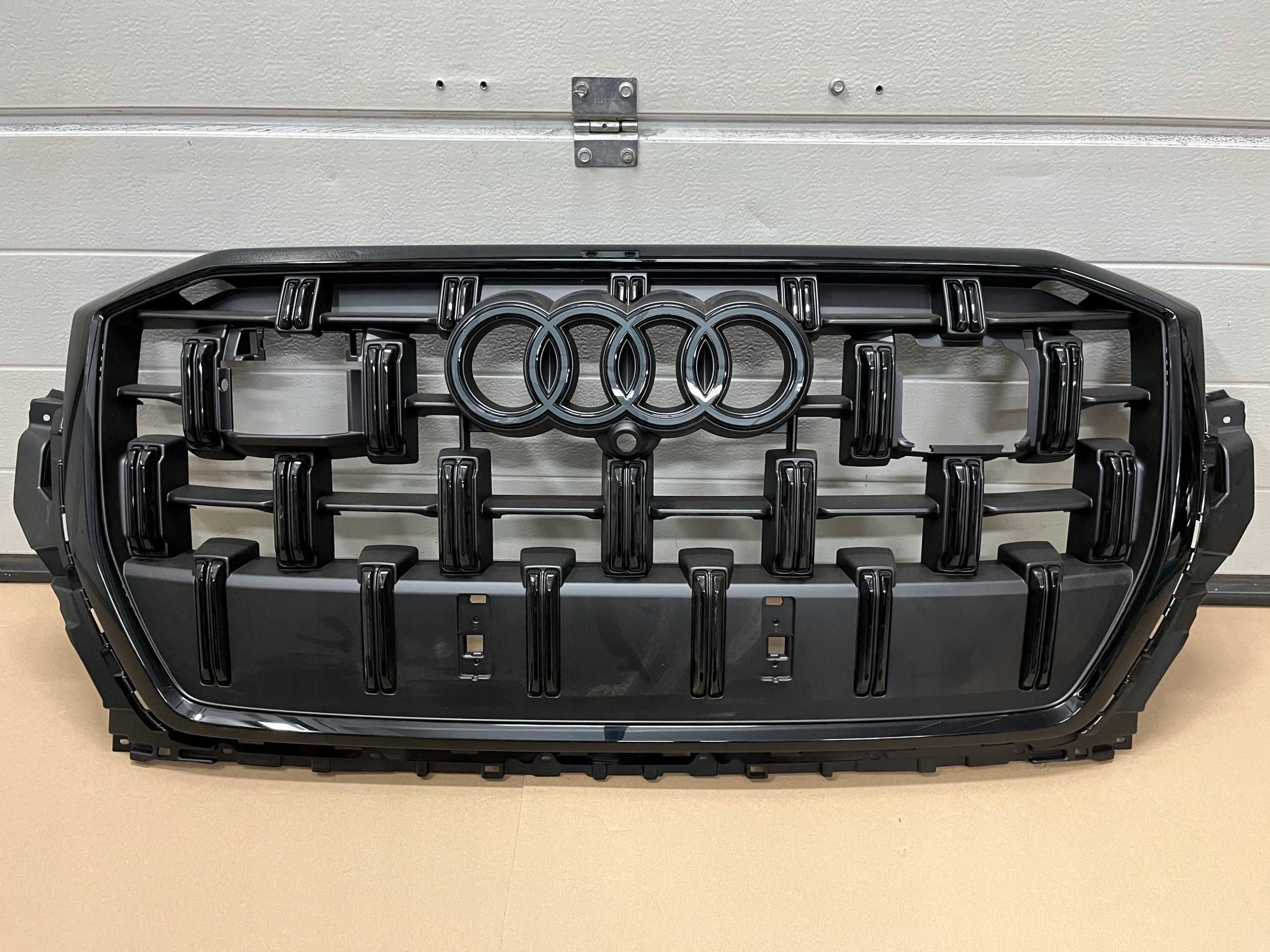 Audi Q7 4M Решотка радиатора рестайл дорестайл.