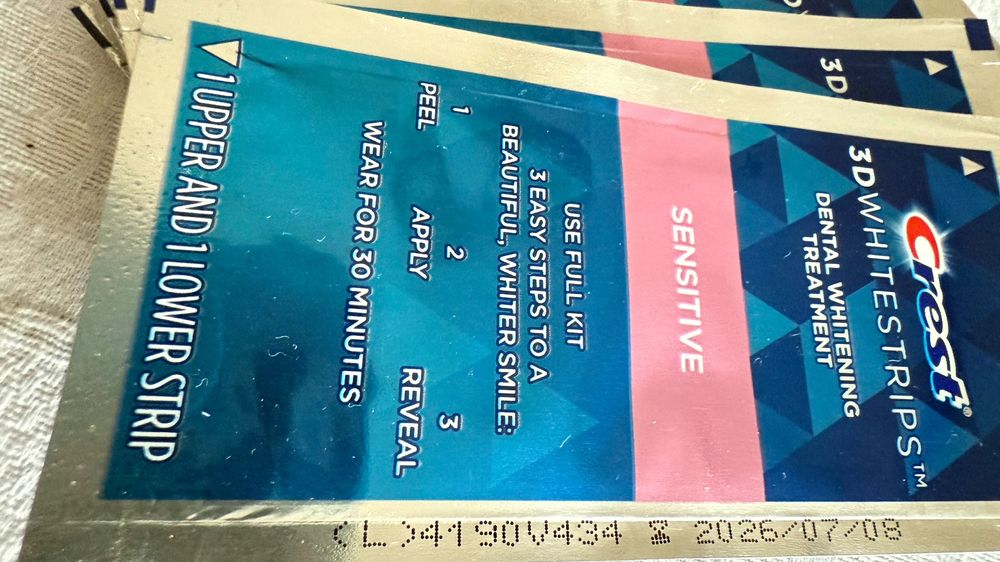 Paski wybielające Crest Sensitive dla zębów wrażliwych z USA