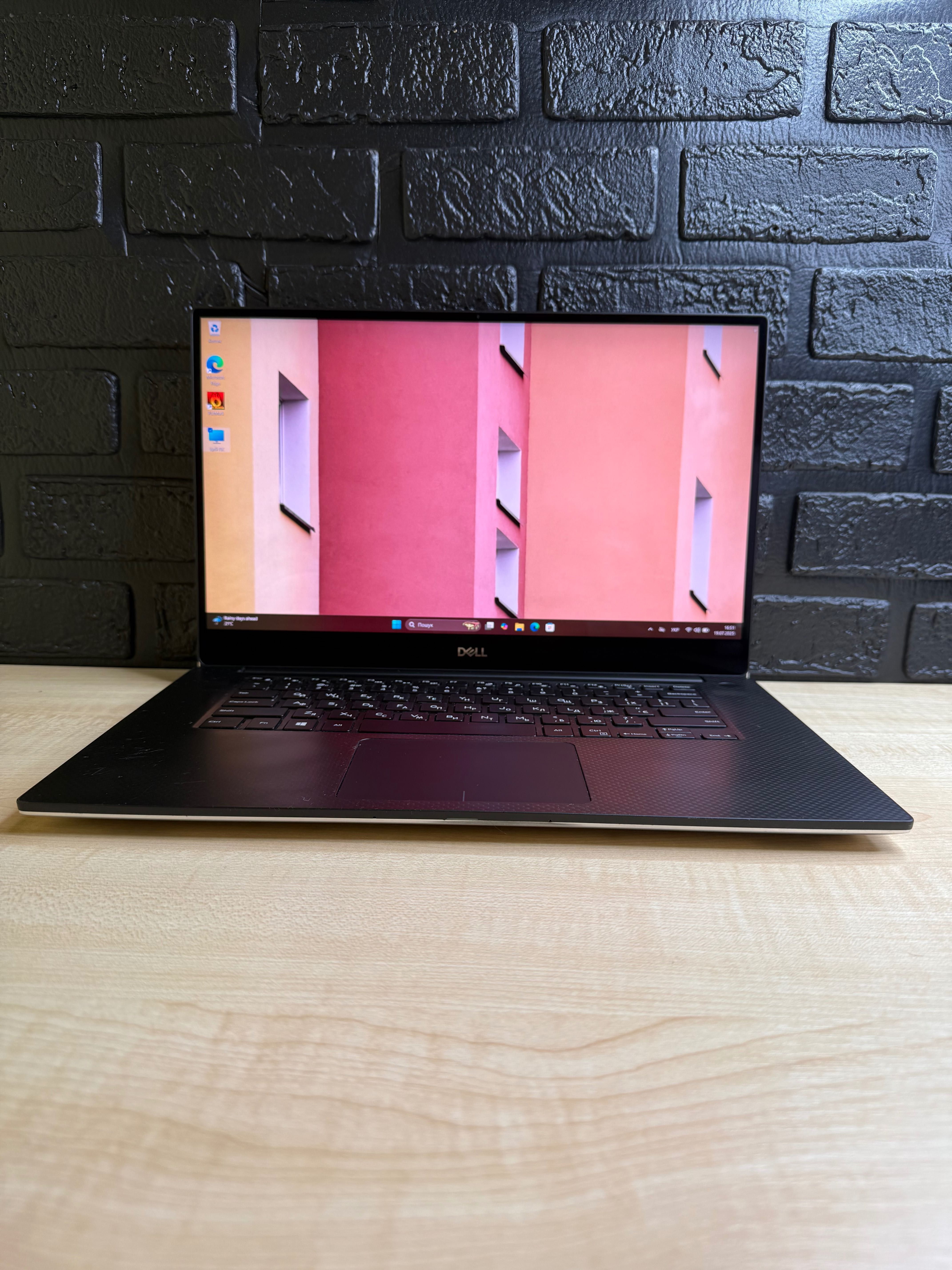 DELL XPS 15 7590 i9-9980HK