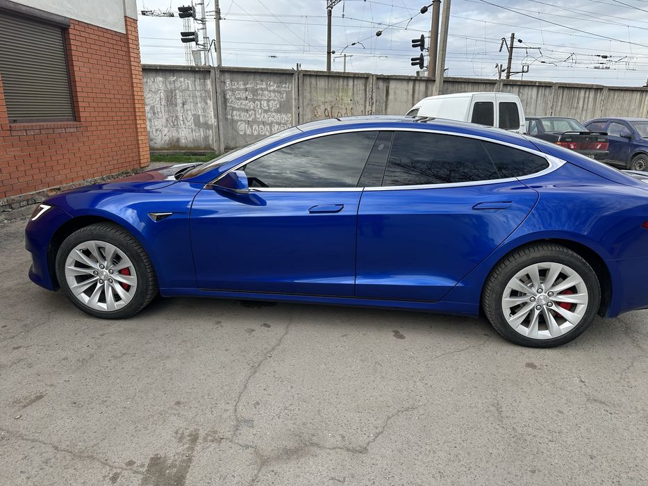Автомобіль Tesla model s 2018р