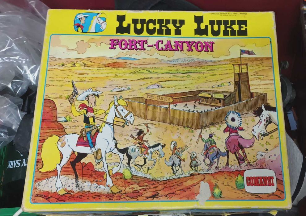 Brinquedo antigo raro forte lucky luke