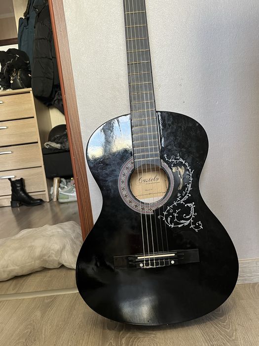 Gitara, nie uzywana,