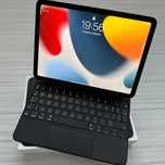 iPad Air 5 generacji + klawiatura Magic Keyboard (NOWE, TANIO, OKAZJA)