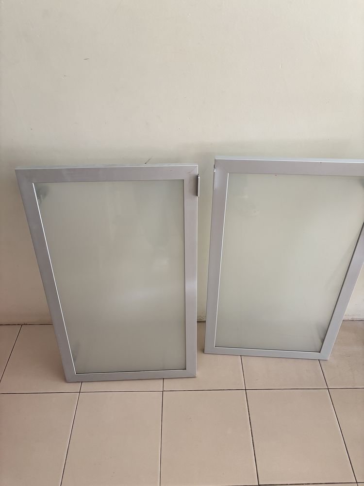 Portas movel ikea metal e vidro