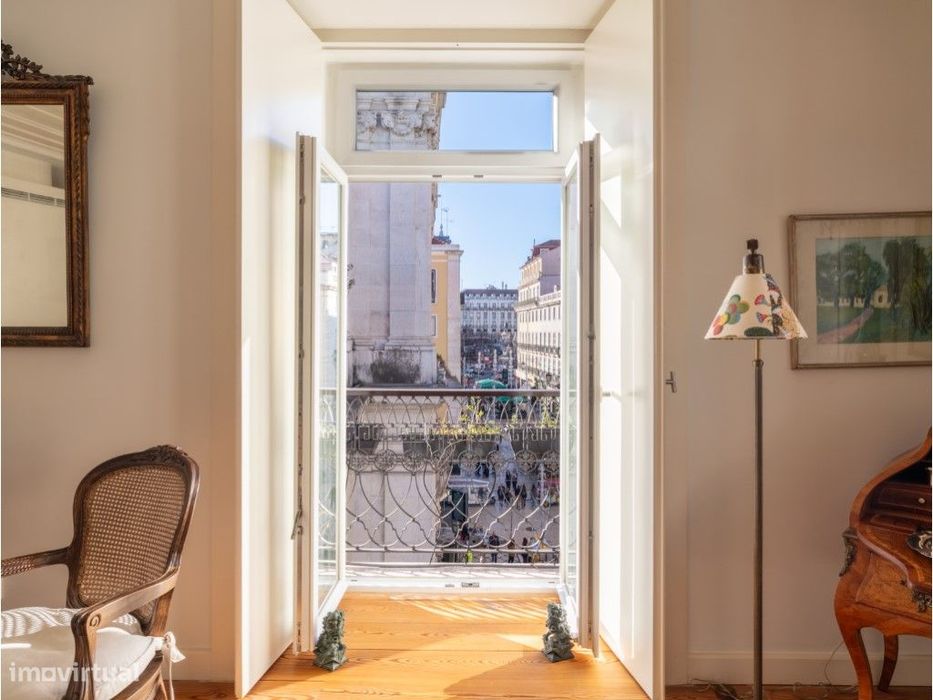 Apartamento T3 Duplex com Terraço no Chiado