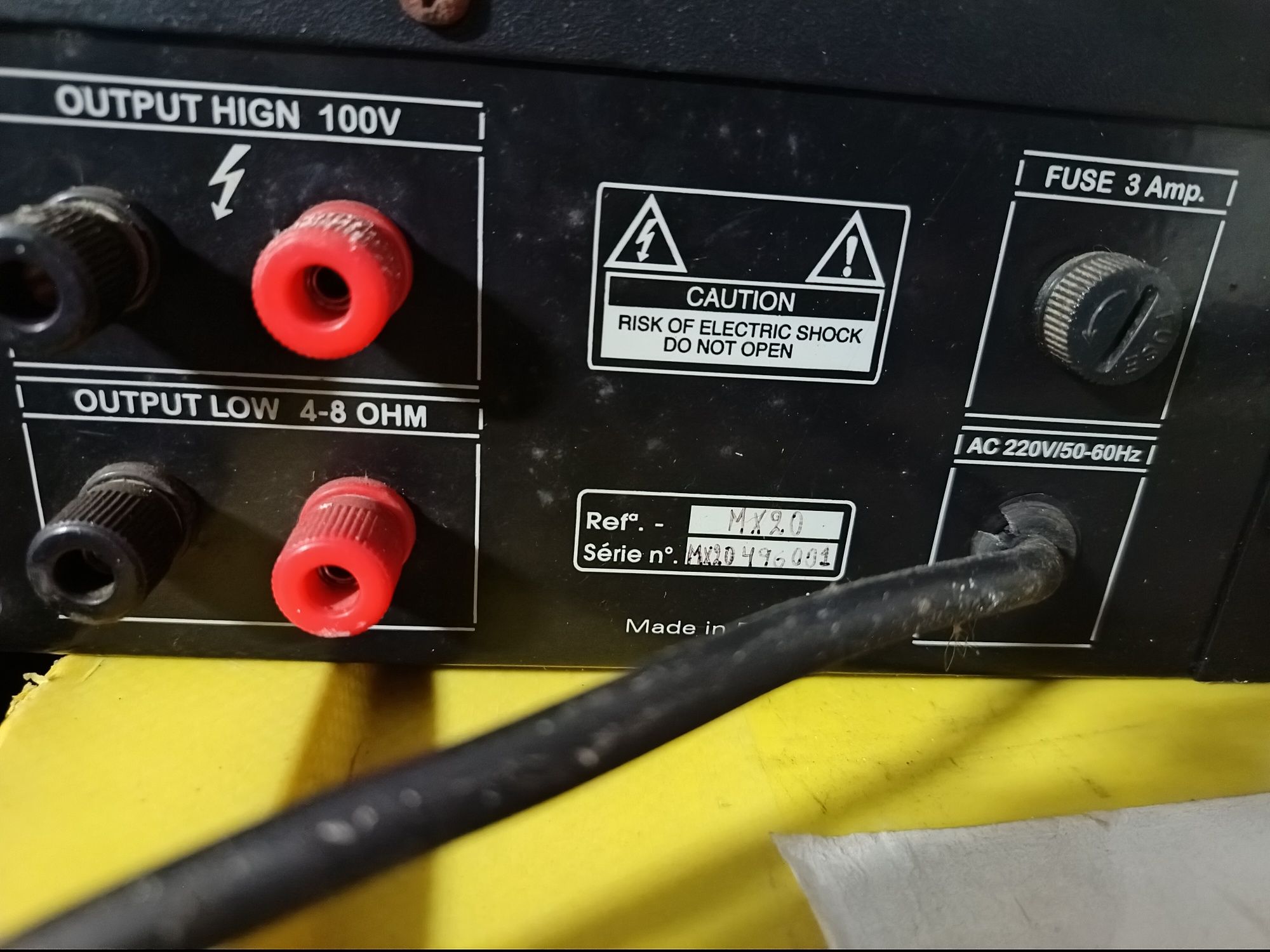 Amplificador QUASAR profissional