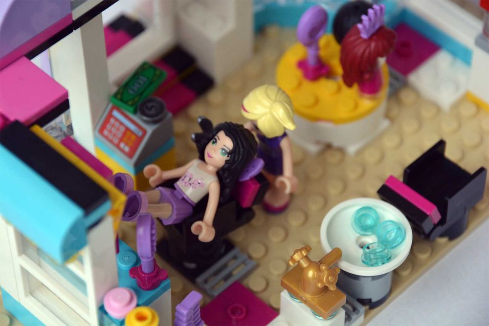 LEGO Friends Salon fryzjerski Heartlake 41093