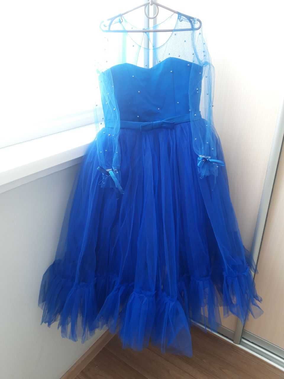 Синя нова фатинова дитяча сукня з непомітним дефектом