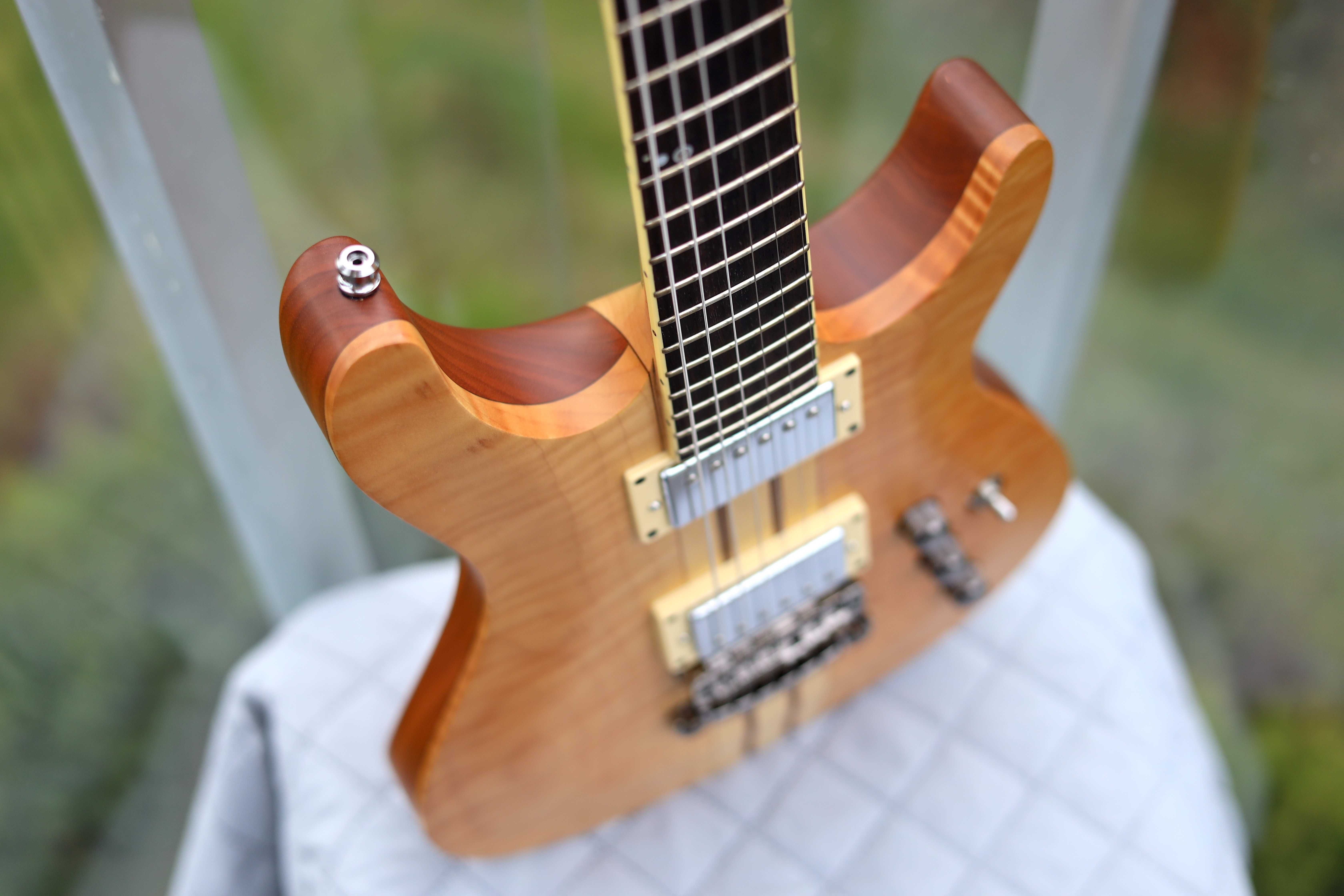 Ibanez Prestige SZ4020FM Natural Flat + Ibanez Case
