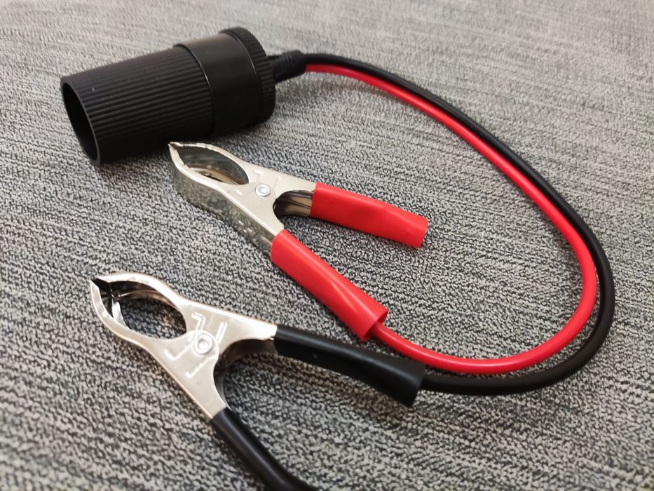 Компактный инвертор 12в на 220в