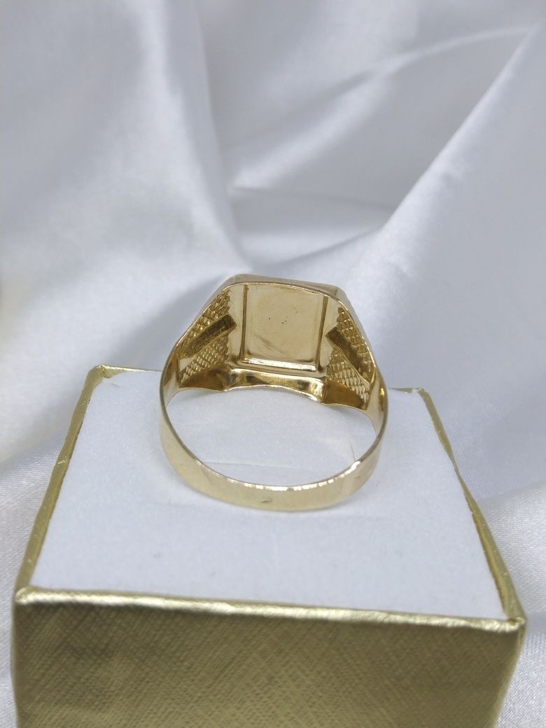 Złoty męski sygnet, złoto 585,R 31 (280)