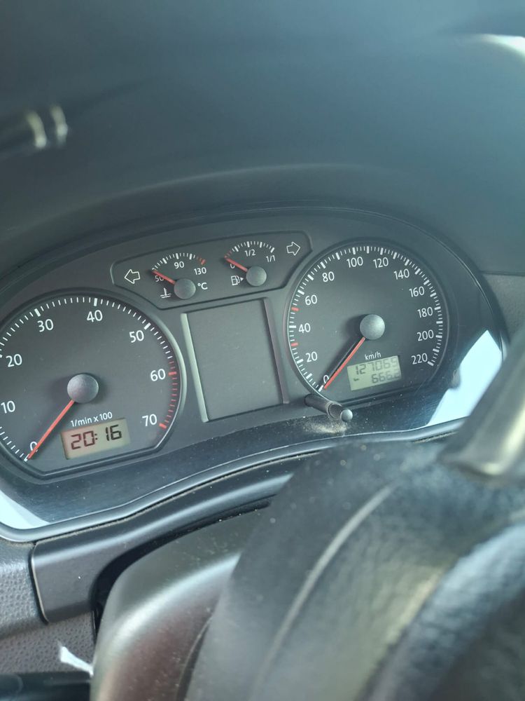 VW POLO 1.2 -2006