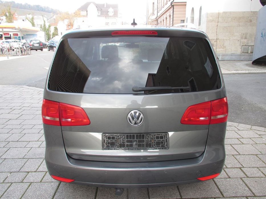 Бампер Volkswagen Touran 3 2015- разборка фольцсваген запчастини