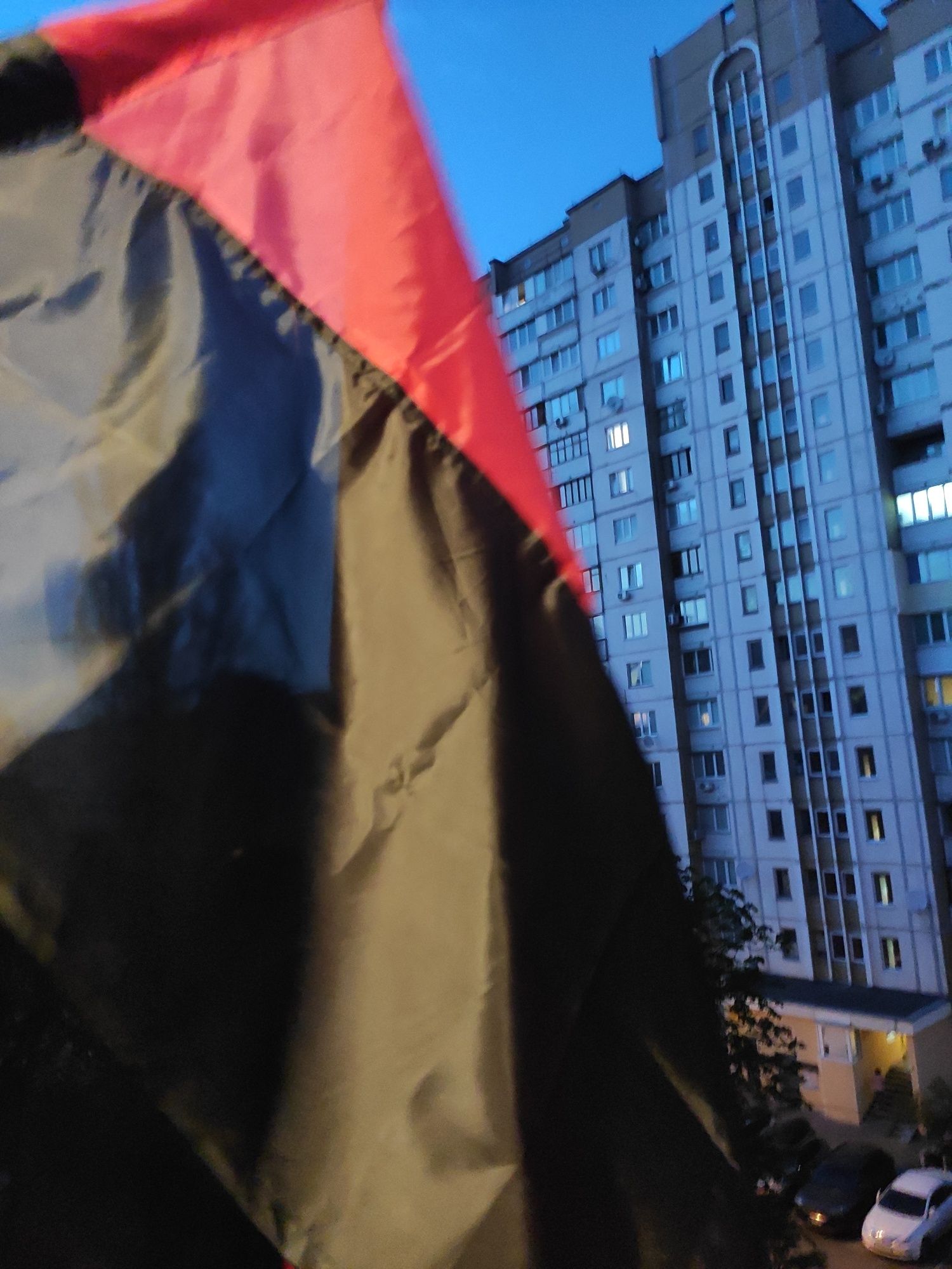 Флаг ОУН-УПА размер 90*140 Прапор УПА Киев есть самовывоз. Новые..