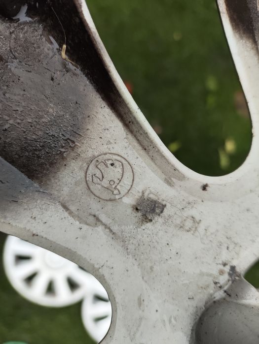 Oryginalne kołpaki Skoda 14