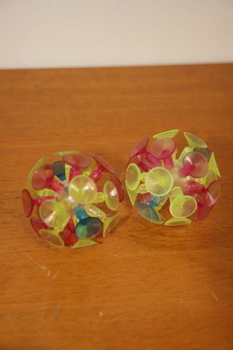 Jogo com Bolas Ventosas