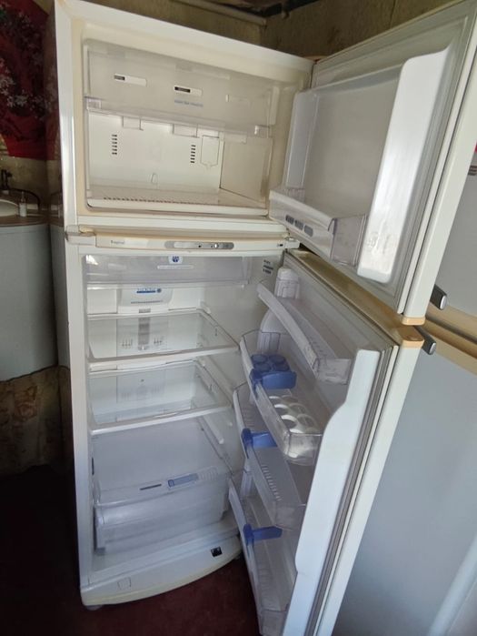 Продам холодильник б.у.в отличном состоянии