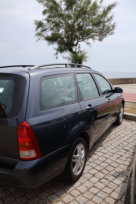 Ford Focus 1.4 Gasolina 2001 Carro
