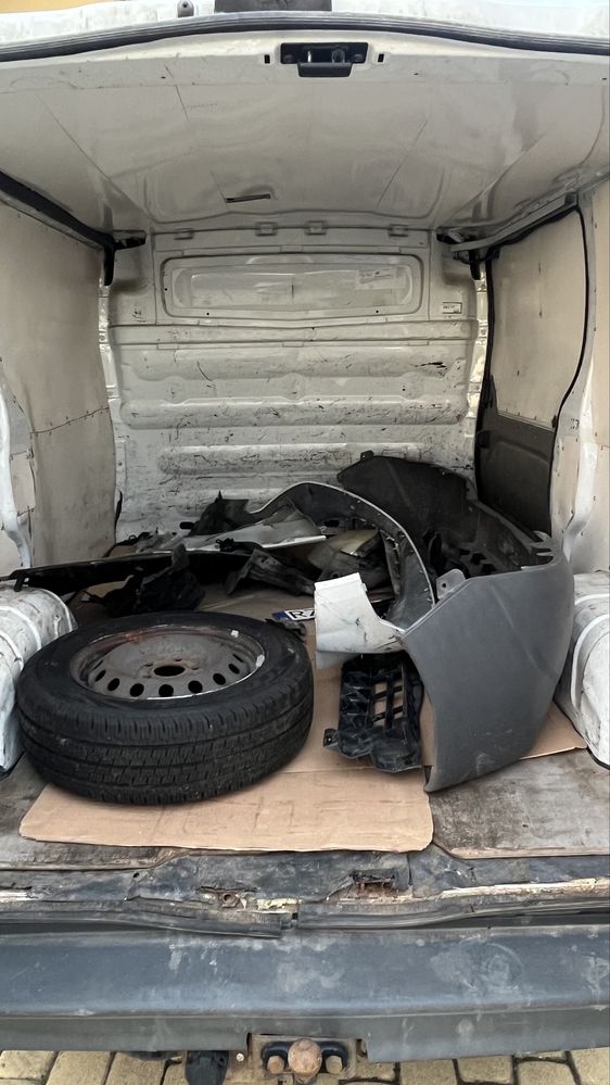 Opel Vivaro 2008r