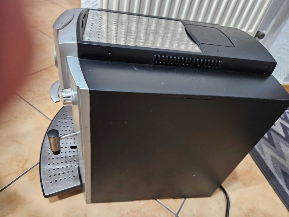 Okazja. Sprzedam ekspres ciśnieniowy JURA IMPRESSA E85