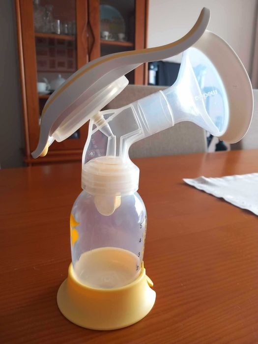 Máquina manual de extrair leite da Medela