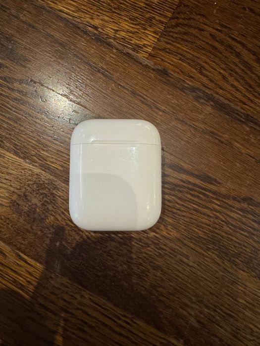 навушники AirPods 2