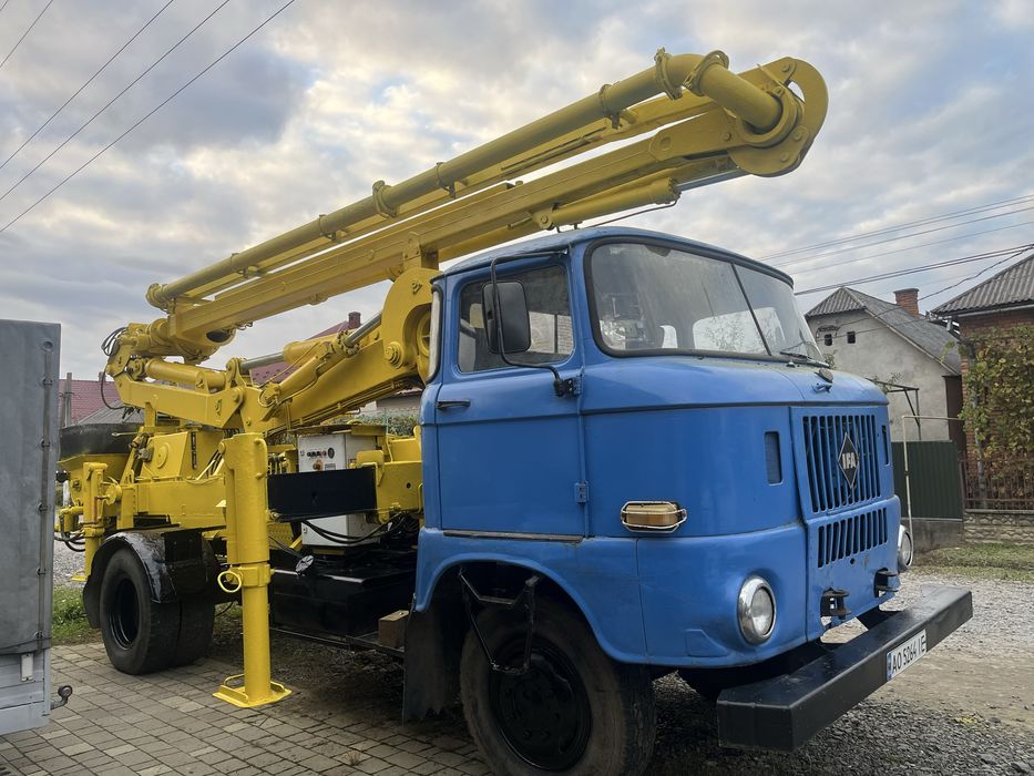 Оренда та послуги стрілового бетононасоса