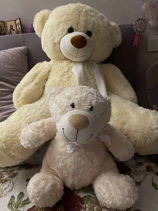 Продам мягкие игрушки медведи