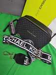 Torebka kuferek monogram Michael Kors Torba Hit grafit