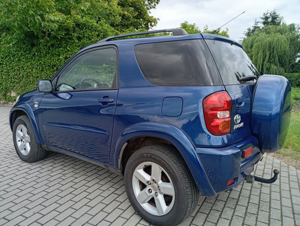 Toyota RAV4,4x4 napęd,hak,klima,2004r