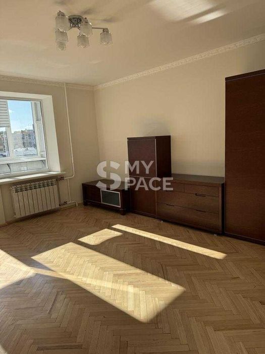 Продаж 2к квартири Центр Печерськ Лесі Українки 28 м. Печерська 5хв