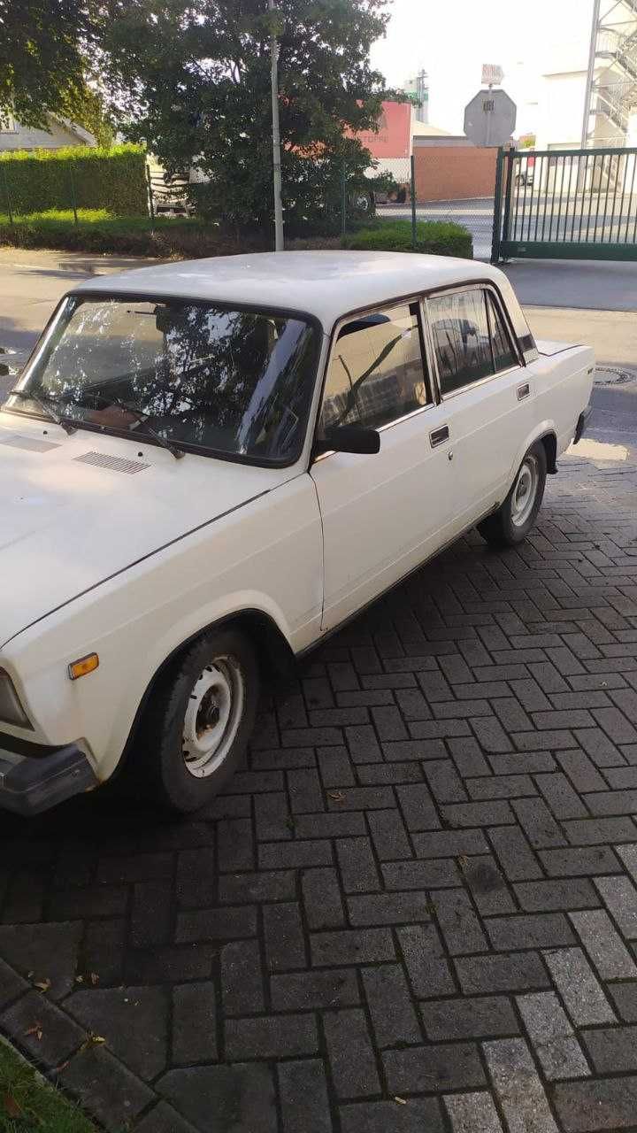 Автомобіль Lada2107