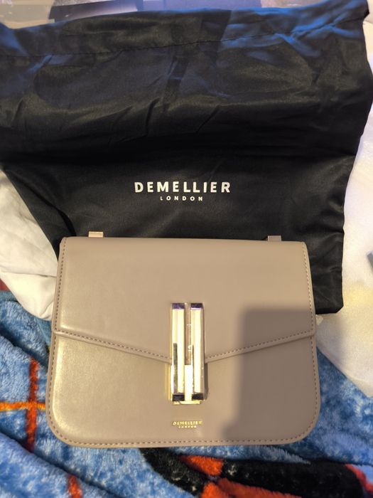 O Vancouver (DEMELLIER LONDON) novo nunca usada