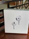 Zupełnie nowe słuchawki_Apple_AirPods_4_generacji w świetnej cenie