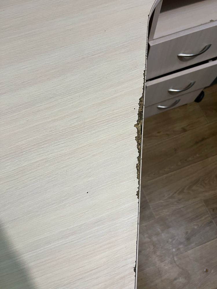 Стол угловой