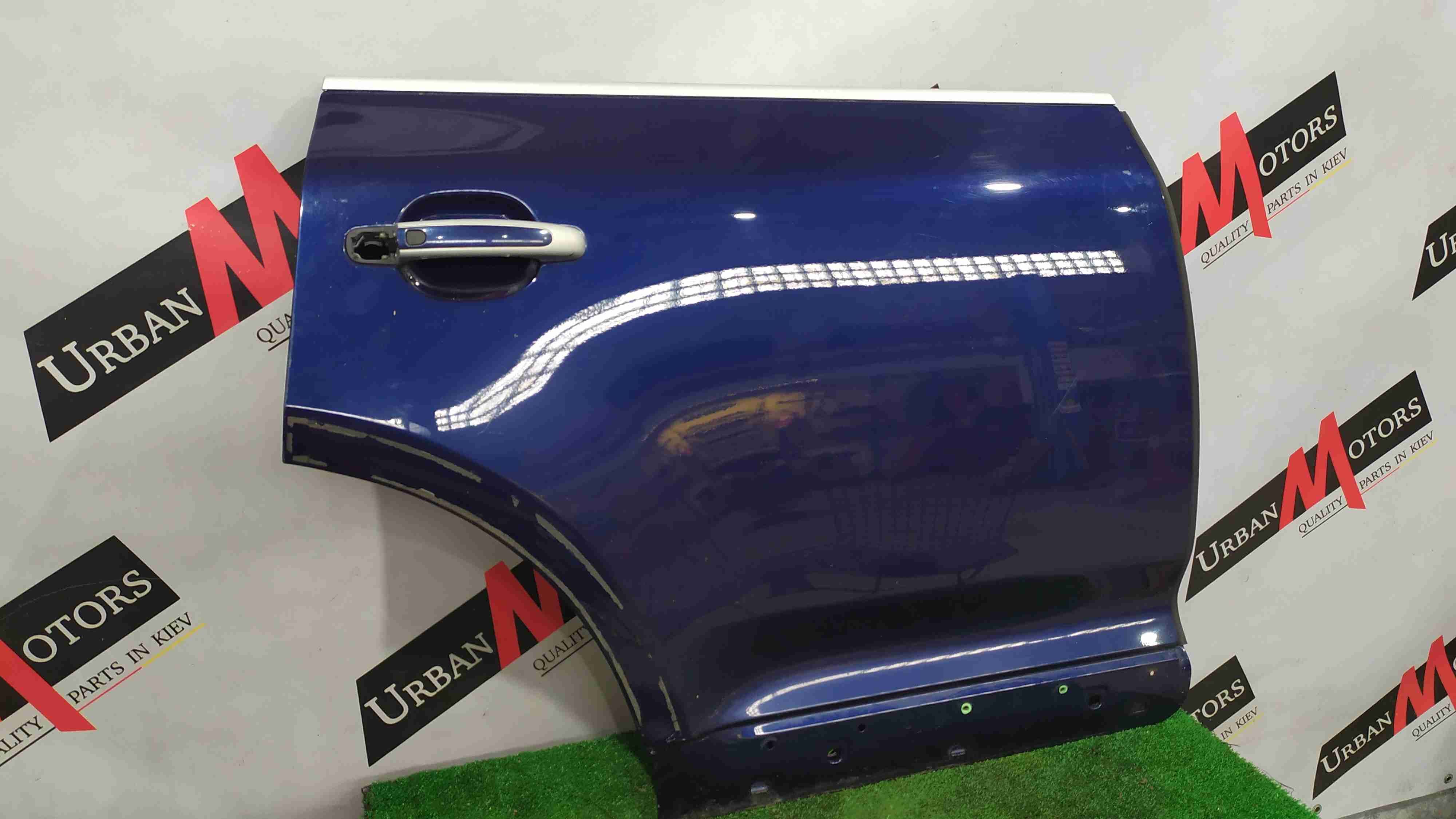 Дверь задняя правая Porsche Cayenne 957 7l0831444a