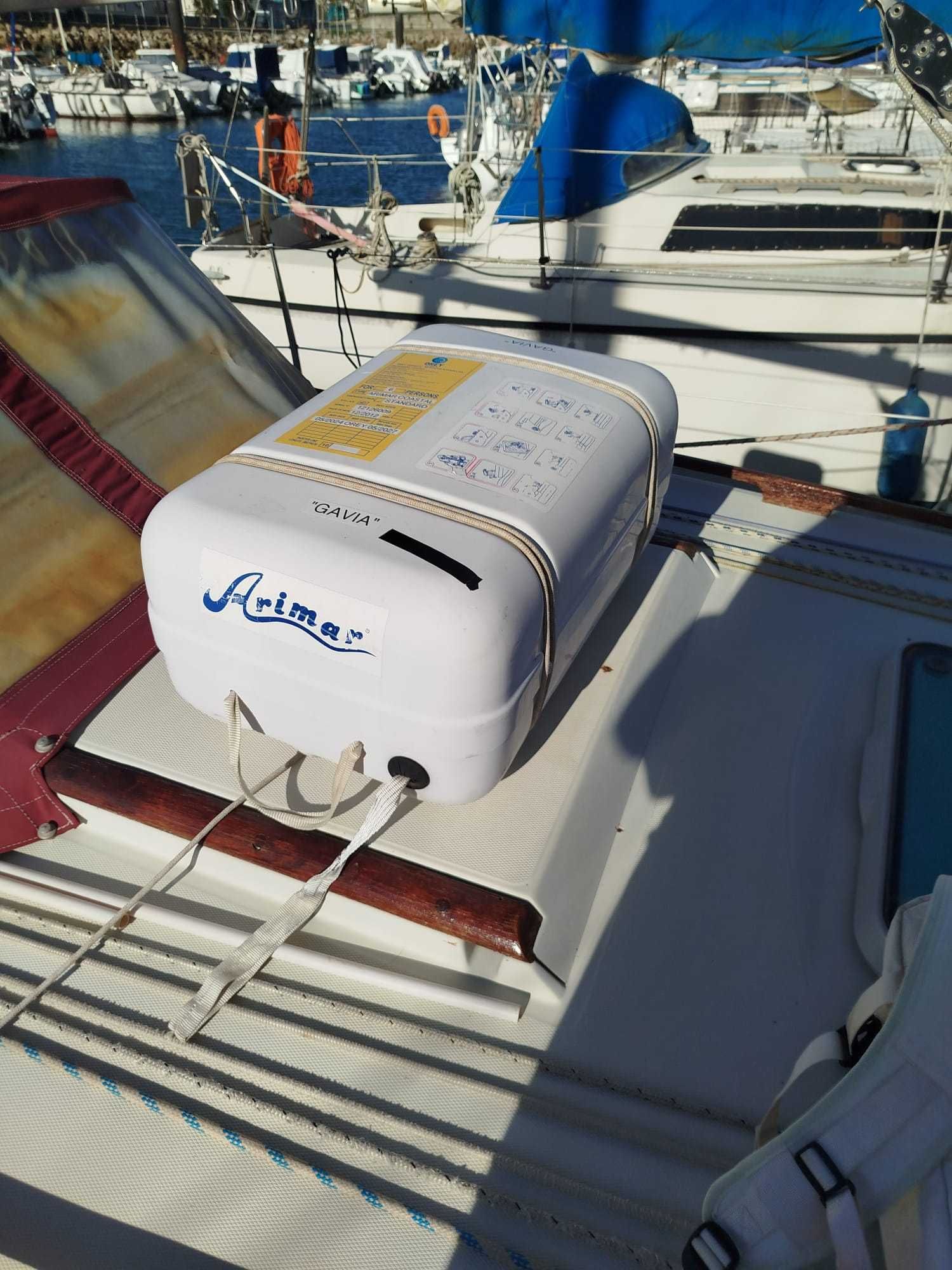 Veleiro Elan 31 – Interior renovado, roda de leme, pronto a navegar