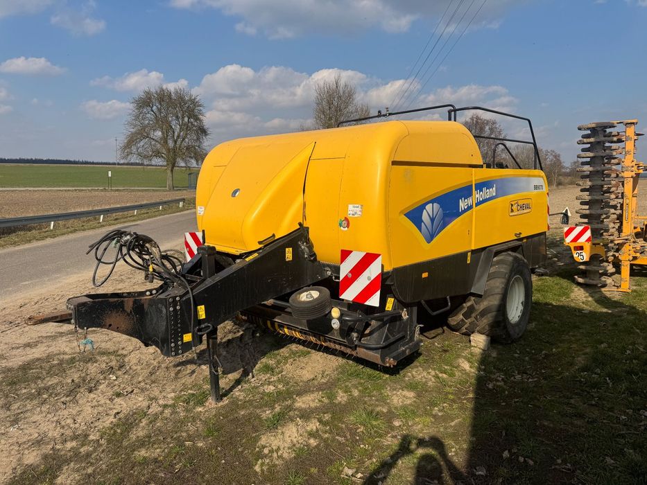 New Holland BB9070  Duża kostka