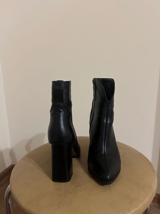 Жіночі черевички 36 шкіра