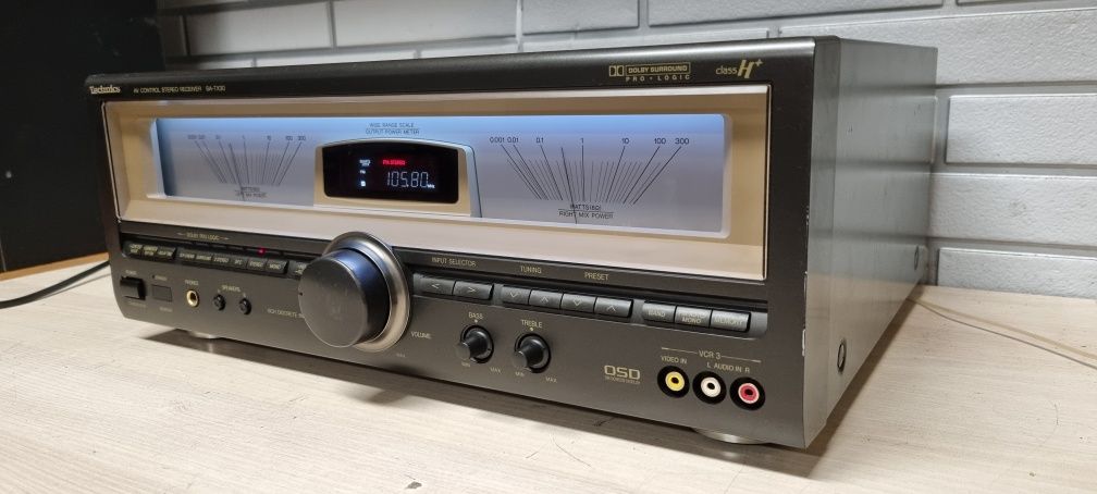 Amplituner TECHNICS SA-TX30. Pilot