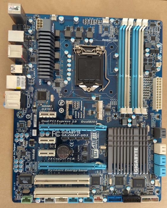 Prawie komputer Gigabyte GA-Z68XP-UD3 + Xeon E3-1220 + 3 GB + zasilacz