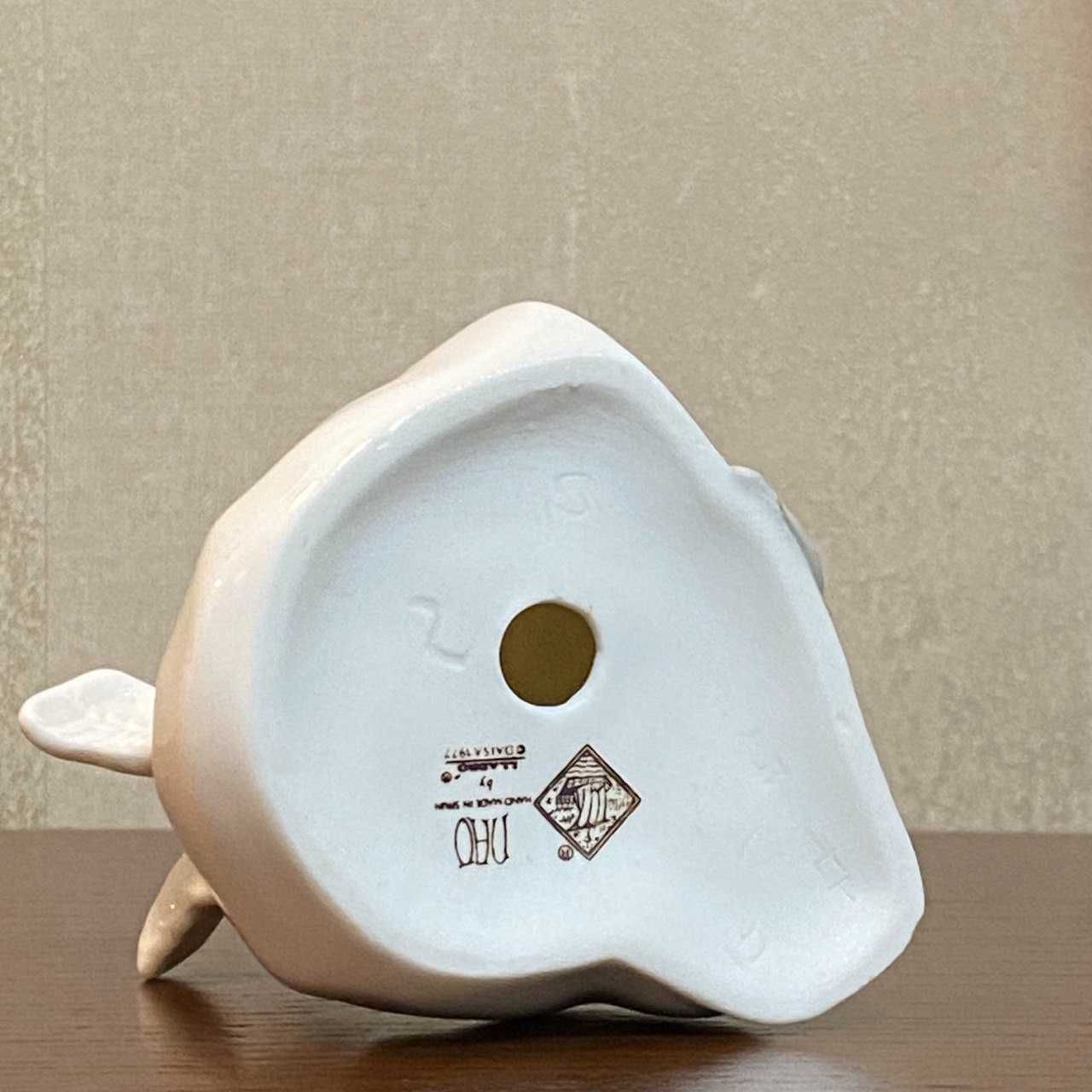 Фарфоровая статуэтка NAO (by Lladro) «Ангел с бубном».
