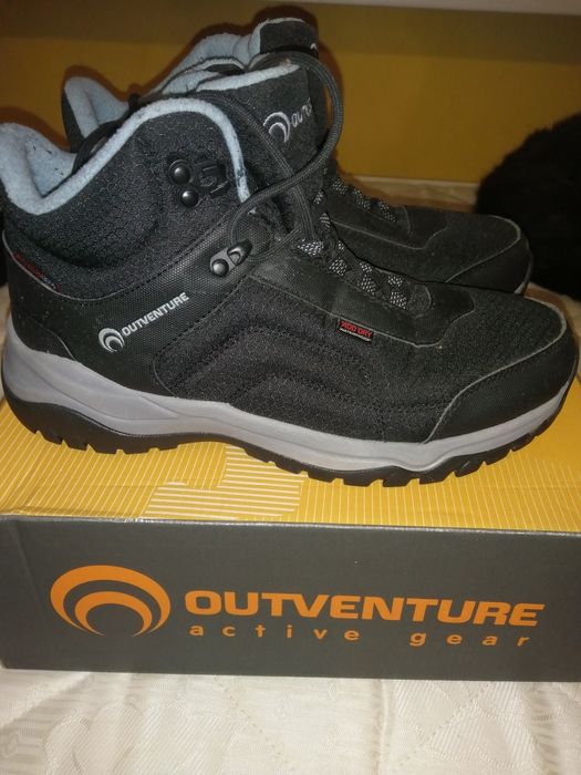 Трекинговые ботинки